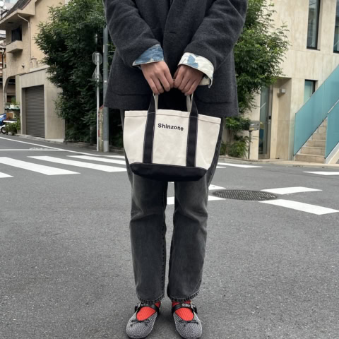 刺繍が超洒落ててサイズ感もちょうどいい【シンゾーン×ミッキーマウス】トートが想像以上に優秀です