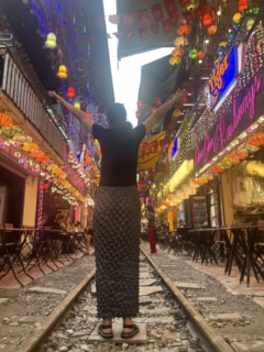 このポーズをすると、思わず「ここが私のアナザースカイ♡ 」と言ってしまうのは筆者だけ（笑）!?