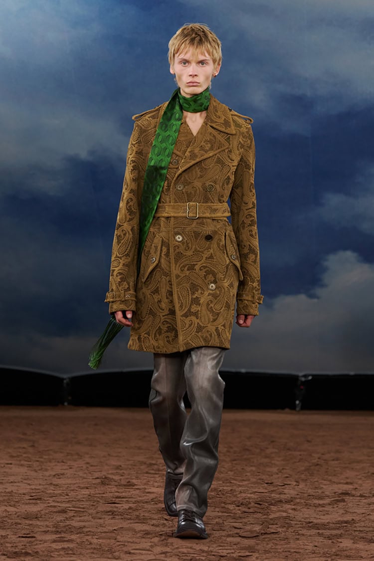 BURBERRY 2026 SPRING SUMMER_037