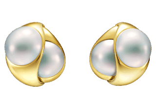 イヤリング〈リキッド スカルプチャー〉［18Kイエローゴールド×マベ真珠］¥2,200,000（TASAKI）