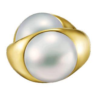 リング〈リキッド スカルプチャー〉［18Kイエローゴールド×マベ真珠］¥1,980,000（TASAKI）
