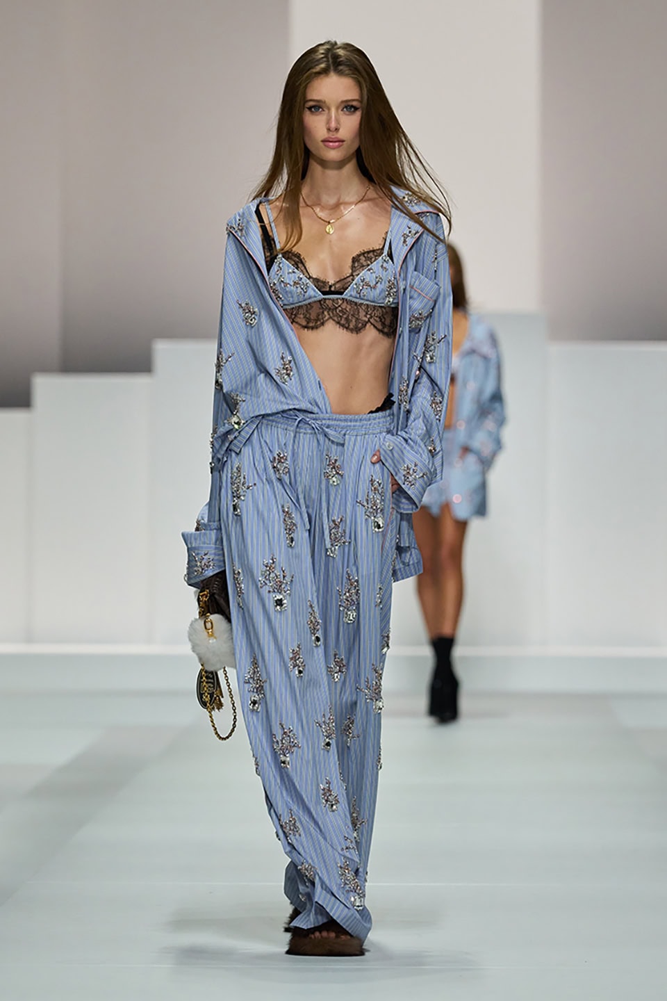 Dolce-Gabbana-S26-001.jpg