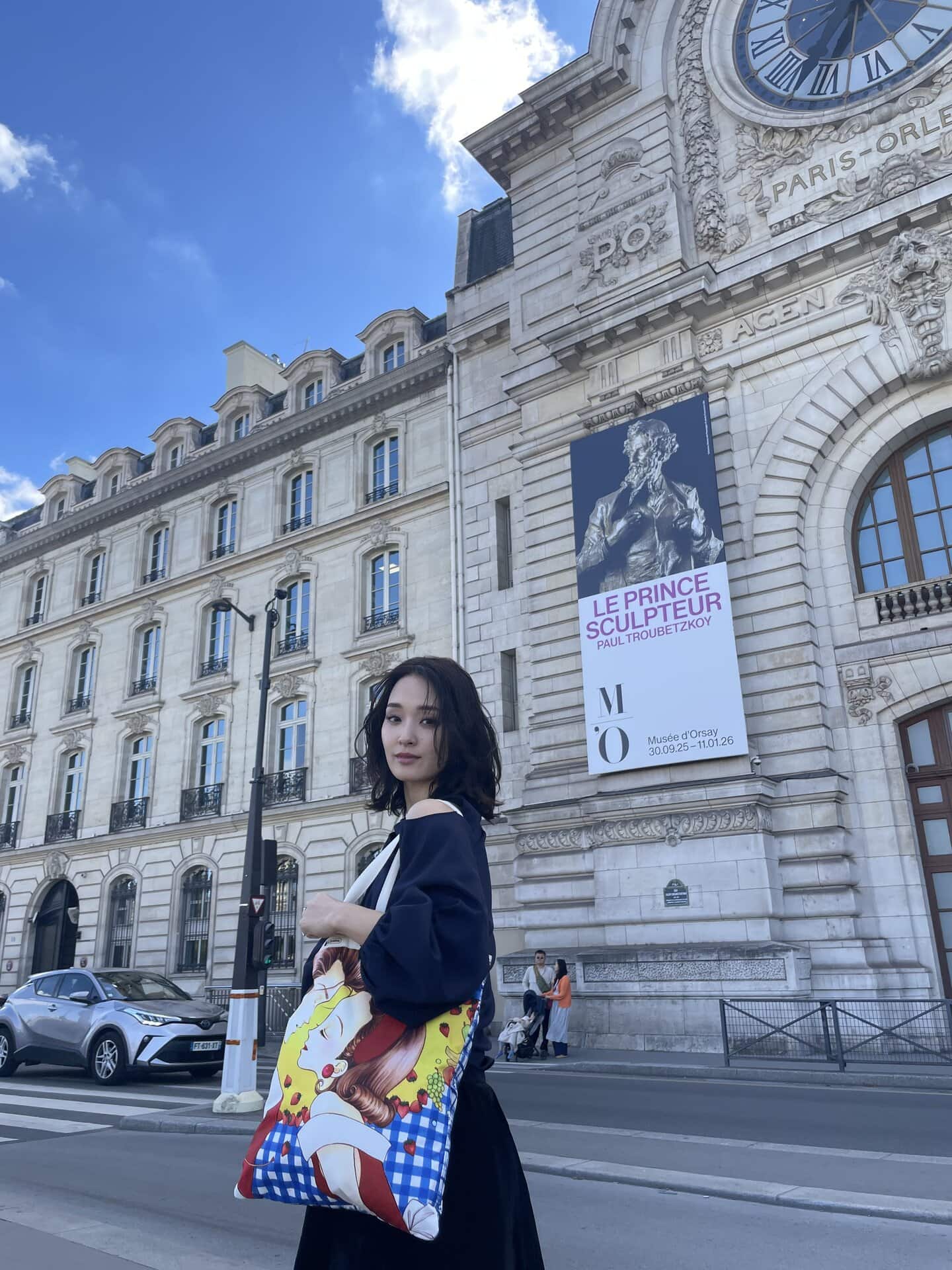 漫画『天使なんかじゃない』のトートをパリで持っているっていうのも、なんかイイですよね！