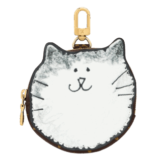 キティ コインパース〈Louis Vuitton Travels With Grace Coddington〉［H9.5×W9.5×D1.5㎝］¥126,500（ルイ・ヴィトン／ルイ・ヴィトン クライアントサービス）