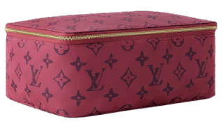 キューブ･ドゥ･ランジュモン MM〈Louis Vuitton Travels With Grace Coddington〉［H8×W24×D17㎝］¥86,900（ルイ・ヴィトン／ルイ・ヴィトン クライアントサービス）