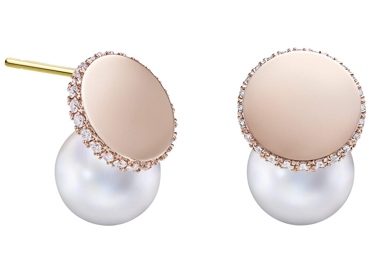 イヤリング〈ディスクパール〉［18KSAKURA ゴールド×南洋真珠 白蝶×ダイヤモンド］¥1,540,000（TASAKI）