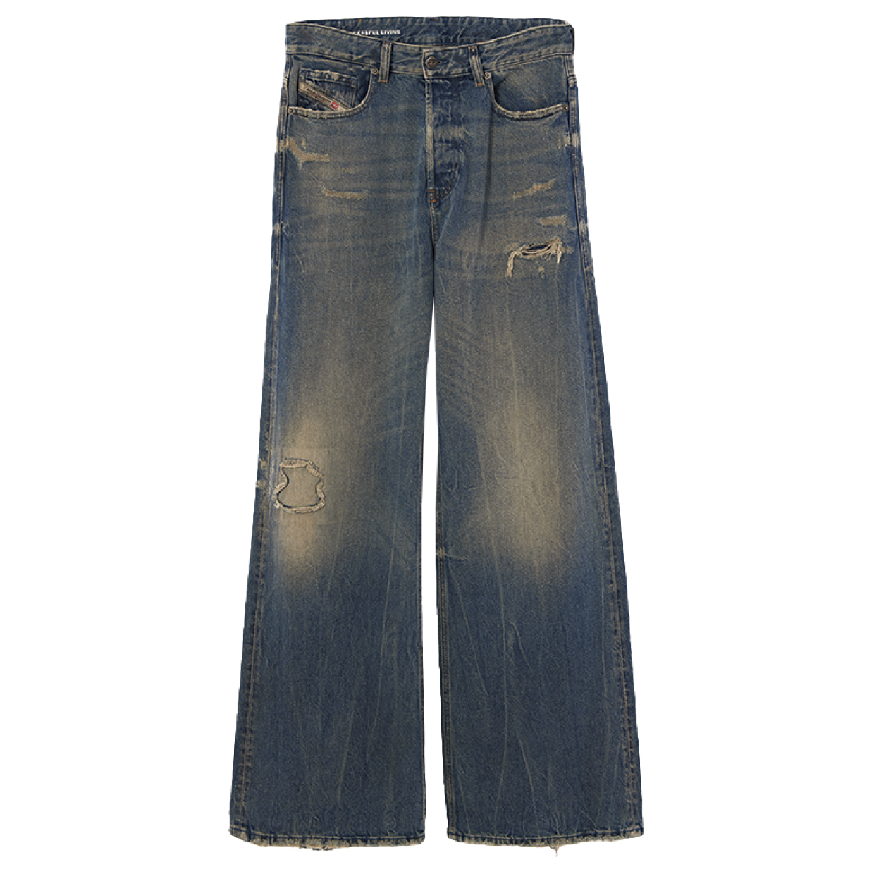 デニムパンツ¥59,400（ディーゼル／ディーゼル ジャパン）