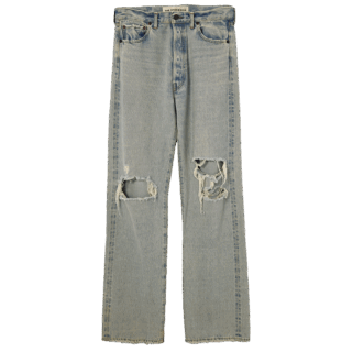 デニムパンツ¥41,800（ザ シンゾーン／シンゾーン 表参道本店）