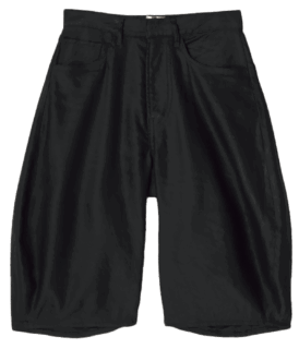 ショートパンツ¥46,200（ビヨーマ）