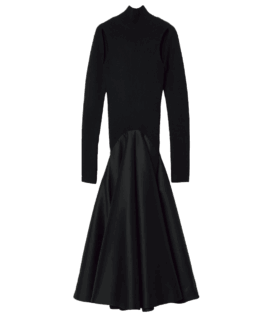 ドレス¥202,400（ハルノブムラタ／ザ・ウォール ショールーム）