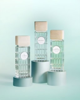 日本のラグジュアリージュエラーTASAKIが2025年10月10日(金)、自社初となるフレグランスコレクション「TASAKI HAUTE PARFUMERIE(TASAKI オート パフューマリー)」を発表。