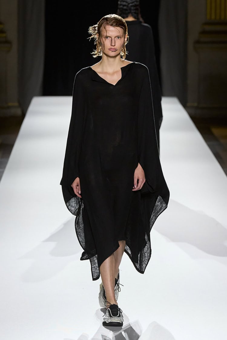 Yohji Yamamoto 2026 SPRING SUMMER_020