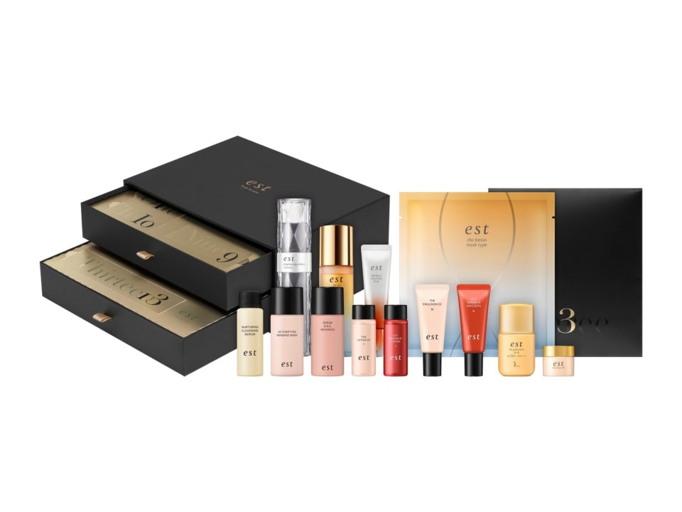 〈11月7日限定発売〉エスト ホリデーコレクション 2025 ¥28,600