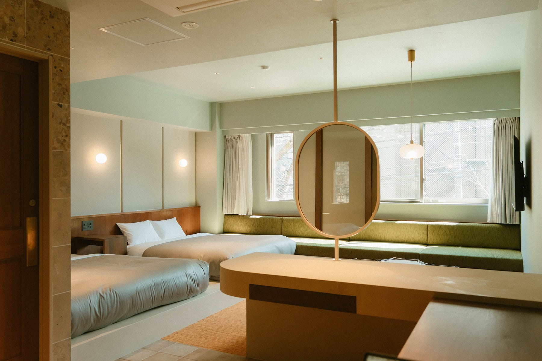 客室はスモール、ミディアム、スタンダード、ラージ、スイートの5つのタイプで全13室。