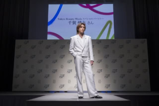 ランウェイで登場した千賀健永さん