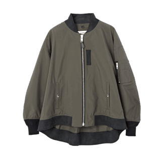 カーキブルゾン¥57,200（ザ・リラクス フォー ユナイテッドアローズ／ユナイテッドアローズ 渋谷スクランブルスクエア店）