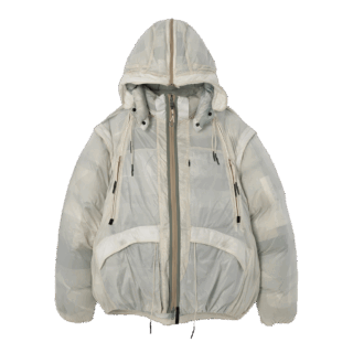 ダウンジャケット¥99,000(オークリー/ルックスオティカジャパンカスタマーサービス)