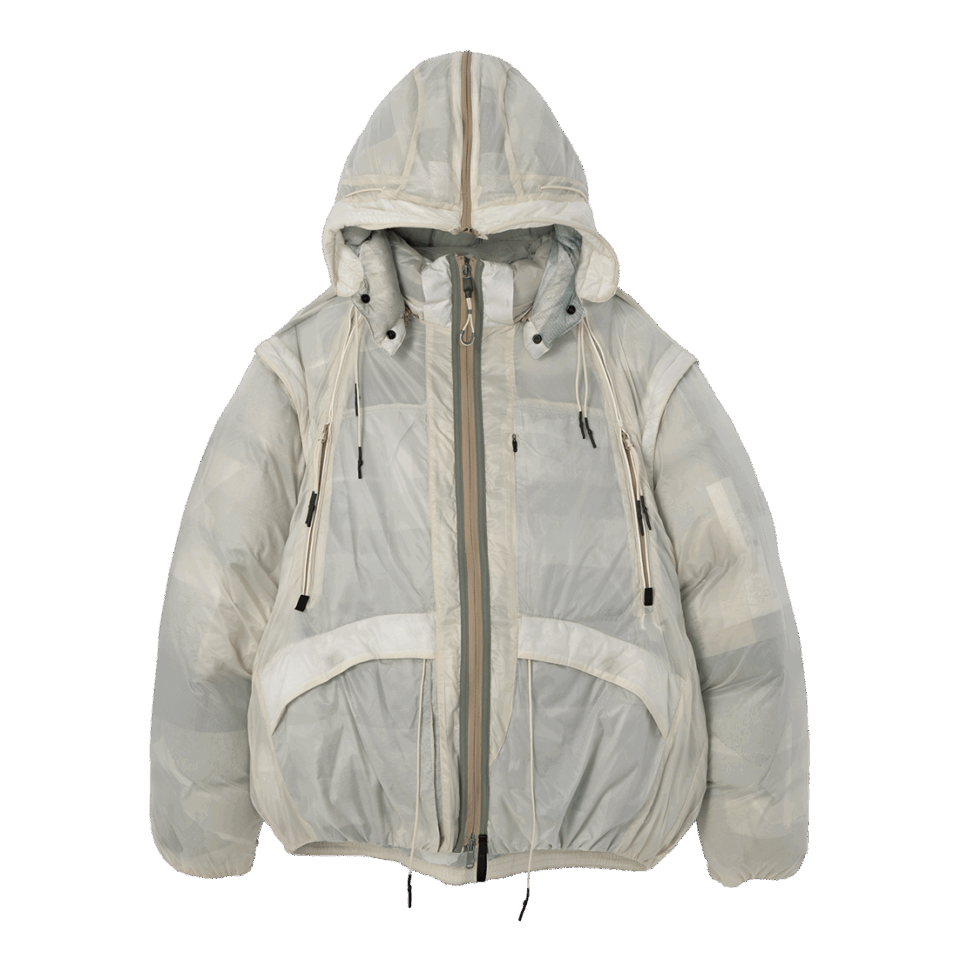 ダウンジャケット¥99,000(オークリー/ルックスオティカジャパンカスタマーサービス)