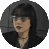 STYLIST 福島あいかさん PROFILE_先生こと白幡啓さんに師事後、独立。メンズ×フェミニン、ストリートミックスなど、 テイストの異なるアイテムをスタイリングする達人。