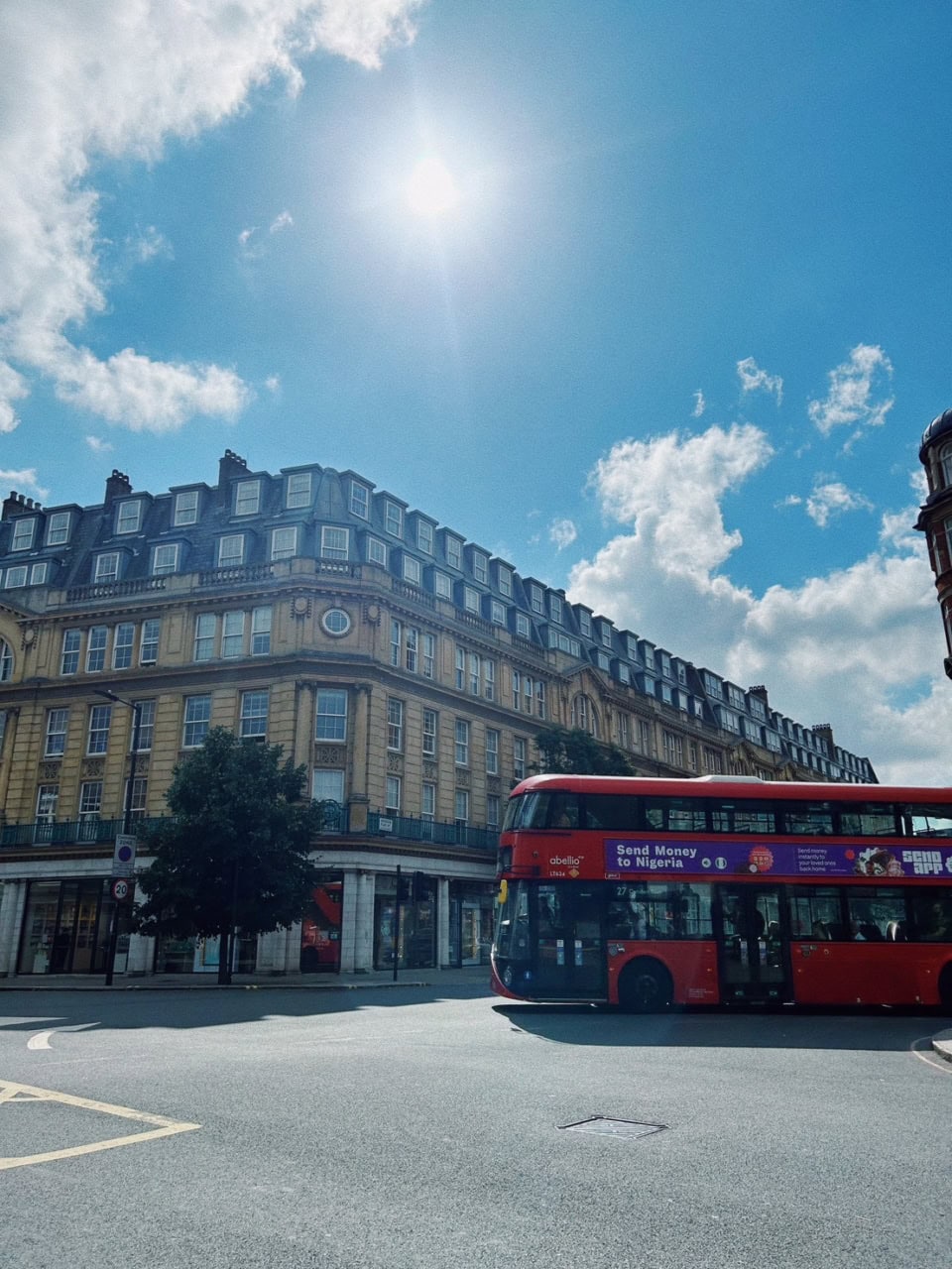 「二度の訪問で二度スマホをすられた」旅ガール清水みさと、三度目の【ロンドン】旅の「奇跡」って？