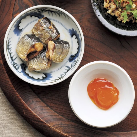 卵の黄身、焼きさんま…かんたん「漬けるだけ」調理でツマミにもOKな【ごはんのアテ】極上2選