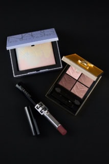 ヘアメイク笹本恭平の推しコスメ vol.36【ホリデー限定コスメ編】