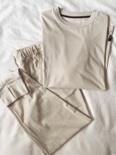 リカバリーデイズ 【一般医療機器】ロングスリーブ ジョガーパンツ 上下セット レディース 全2色 M、L、XL 各¥34,100（VENEX）