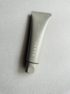 THREE エッセンシャルセンツ トリートメント ハンド&ネイル クリーム 全2種 各40g ¥3,740