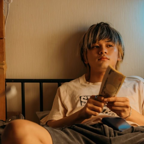 【愚か者の身分】映画ファン必見！北村匠海×林裕太×綾野剛のブロマンスに心揺さぶられる130分