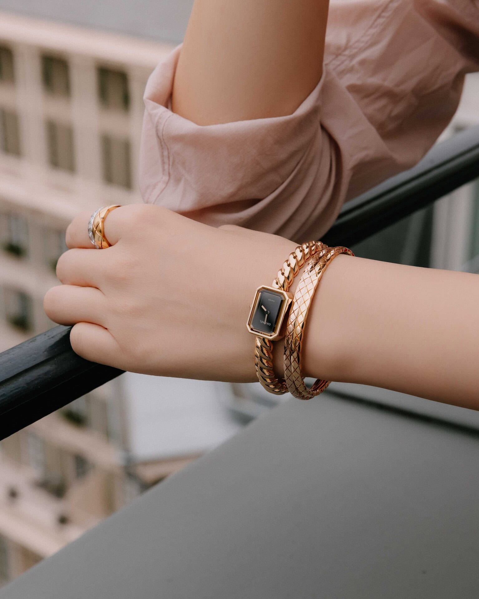 小松菜奈がまとう「プルミエール ガロン」