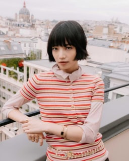 小松菜奈がまとう「プルミエール ガロン」