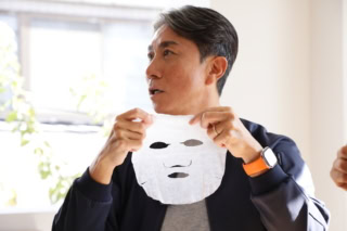 【ルルルン】のシートマスク後、さらにツヤが増していた前園さん。ほんと、51歳とは思えないですよね