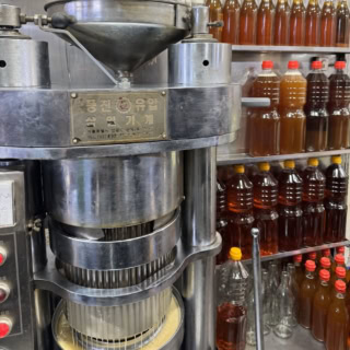 『忠北製油所』のごま油