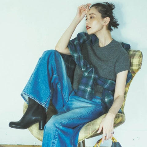 「ヒールブーツ」合わせでルーズデニムをカジュアルで終わらせない!【10日間着まわし】