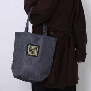 薄手で軽いエコバッグはコンビニやちょっとした買い物にも!