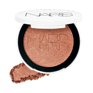 NARS ライトリフレクティング ルミナイジングパウダー 04448 ¥6,050(NARS JAPAN)