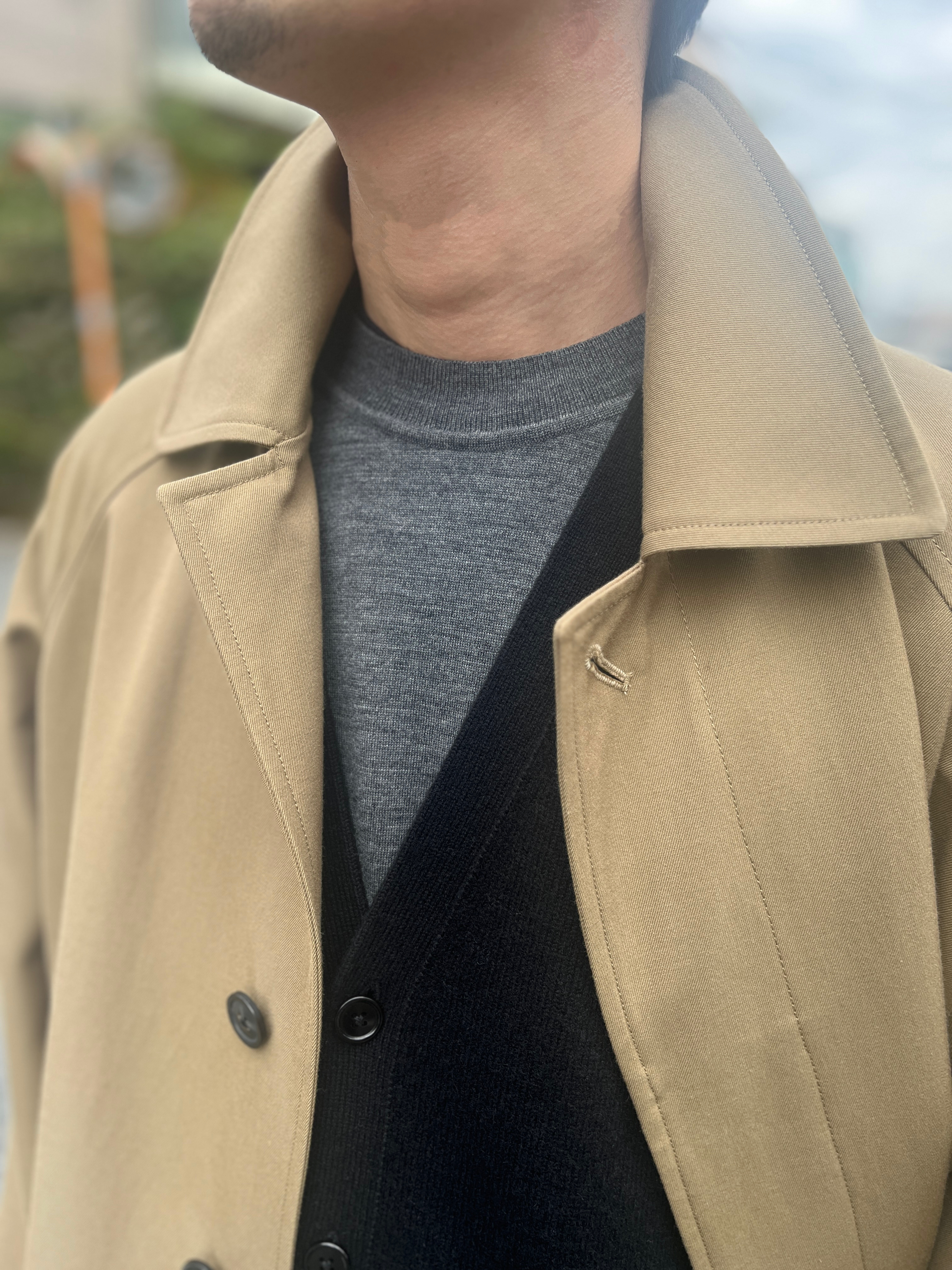 ゲージの異なるニットのレイヤードが技アリ！