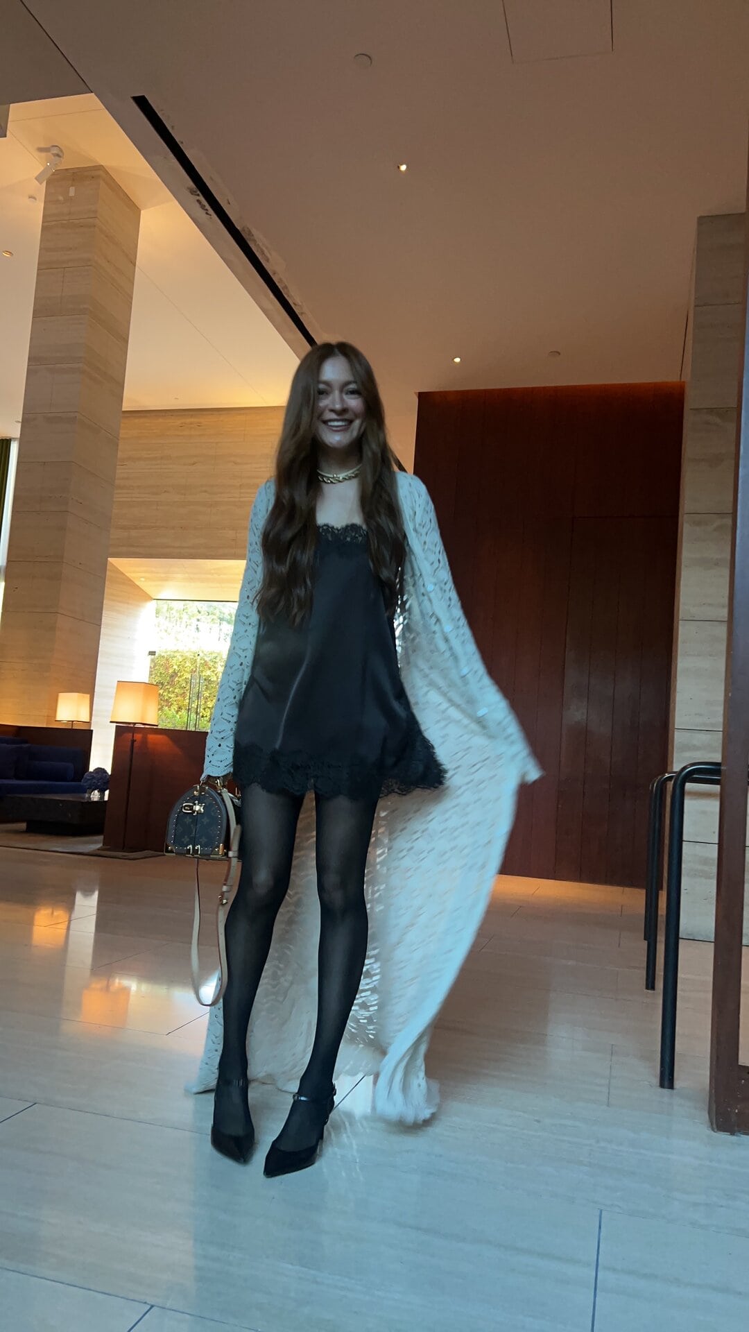 一枚でワンピとして着たり。ちなみにデニムにレースワンピはスカート重ねは最近、SNSでよく見ますが、あのスタイリングはさすがに若過ぎるかも!? と手は出せておらず……。ちょっと大人っぽくスタイリングするのが好き。