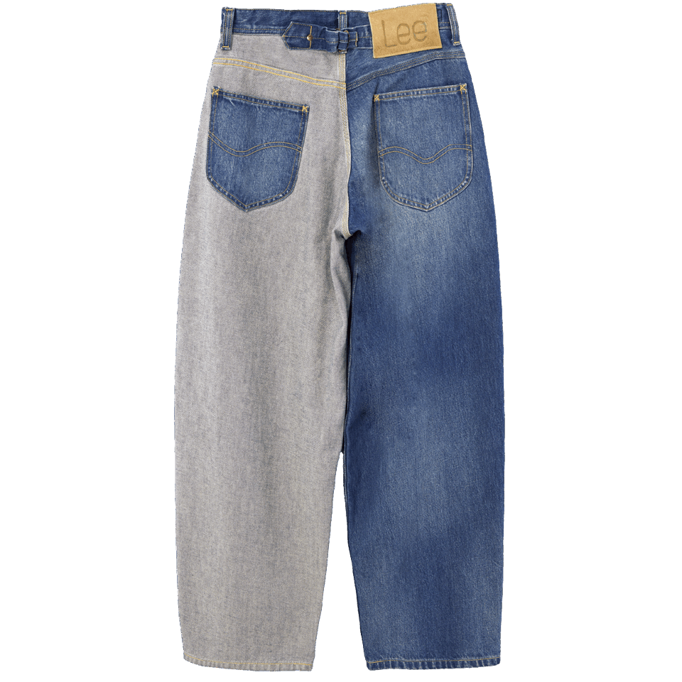 デニムパンツ¥25,300(アンスクリア×リー×レサージュ/ジャーナル スタンダード レサージュ 丸の内店)