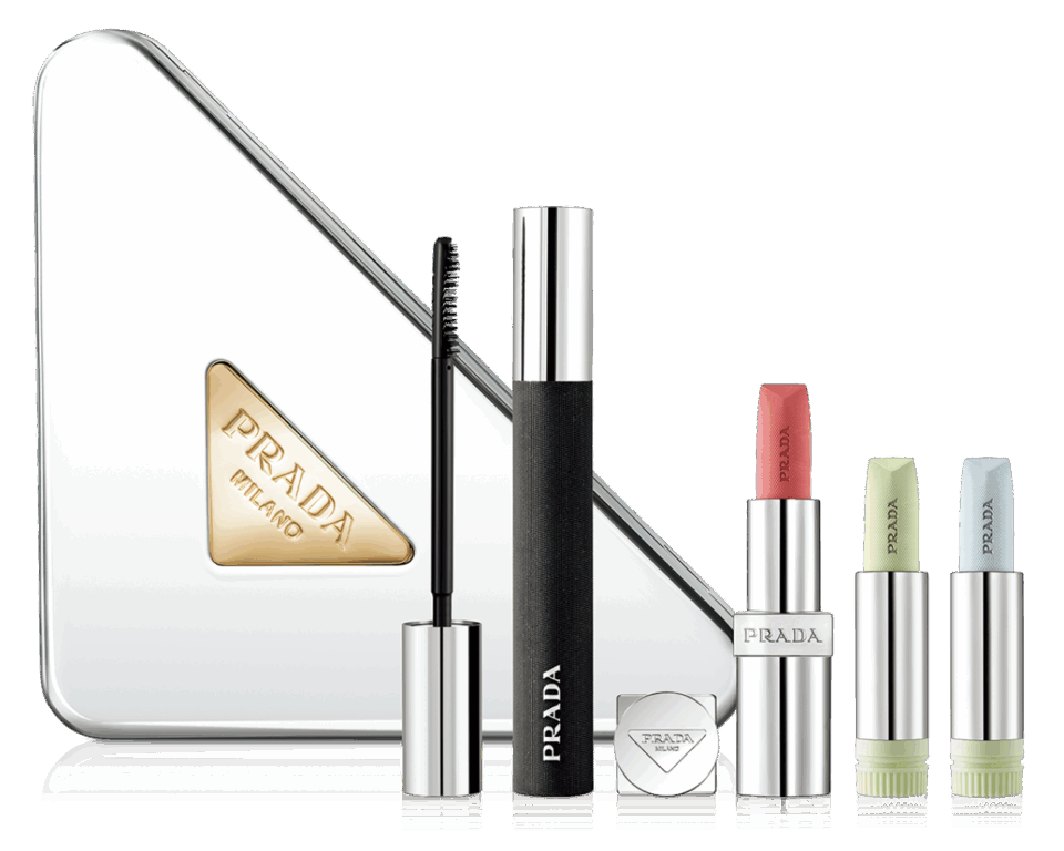 プラダ ビューティ クラッチ セット ¥25,300（プラダ ビューティ・10月31日数量限定発売）セット内容：スコープ ラッシュ エクステンディング ボリューム マスカラ、モノクローム ウェイトレス リップカラー （スムース ナイロン）B101、リップ バーム オプティマイジング ケア U000［リフィル］、同 ブラッシング ケア U001［リフィル］