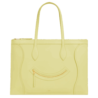 バッグ〈カバ ニューラゲージ〉［H31.5×W44.5×D0.5㎝］¥302,500（セリーヌ／セリーヌ ジャパン）