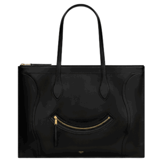 バッグ〈カバ ニューラゲージ〉［H31.5×W44.5×D0.5㎝］¥302,500（セリーヌ／セリーヌ ジャパン）