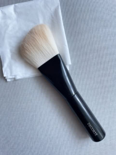 コスメデコルテ ブラシ クリーナー 100mL ¥1,650 使用方法
