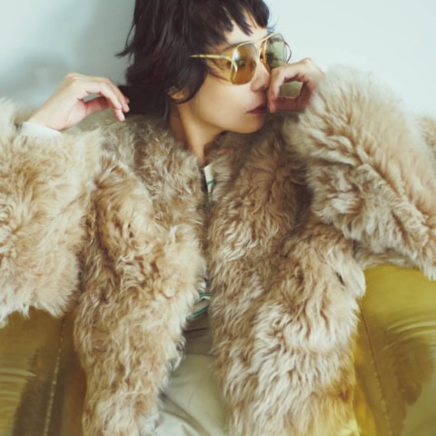 【ファー】ブーム、さらに拡大中！手袋、バッグ、サンダルなど小物で取り入れるのが今っぽい♡