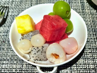 【BASILICOの朝食】フルーツもハズレなしの高品質！ いいホテルって仕入れもいいのよきっと！