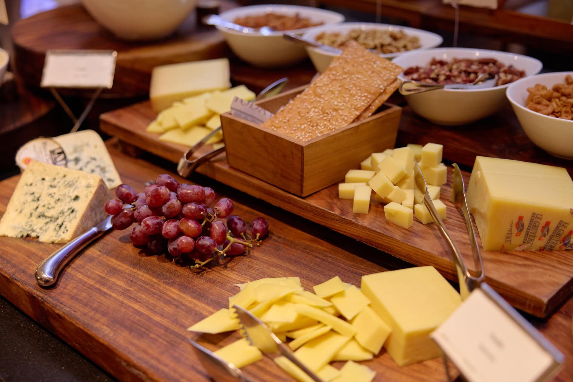 【BASILICOの朝食】切りたてのチーズのクオリティが大変に高かったことは記載しておきたいです。