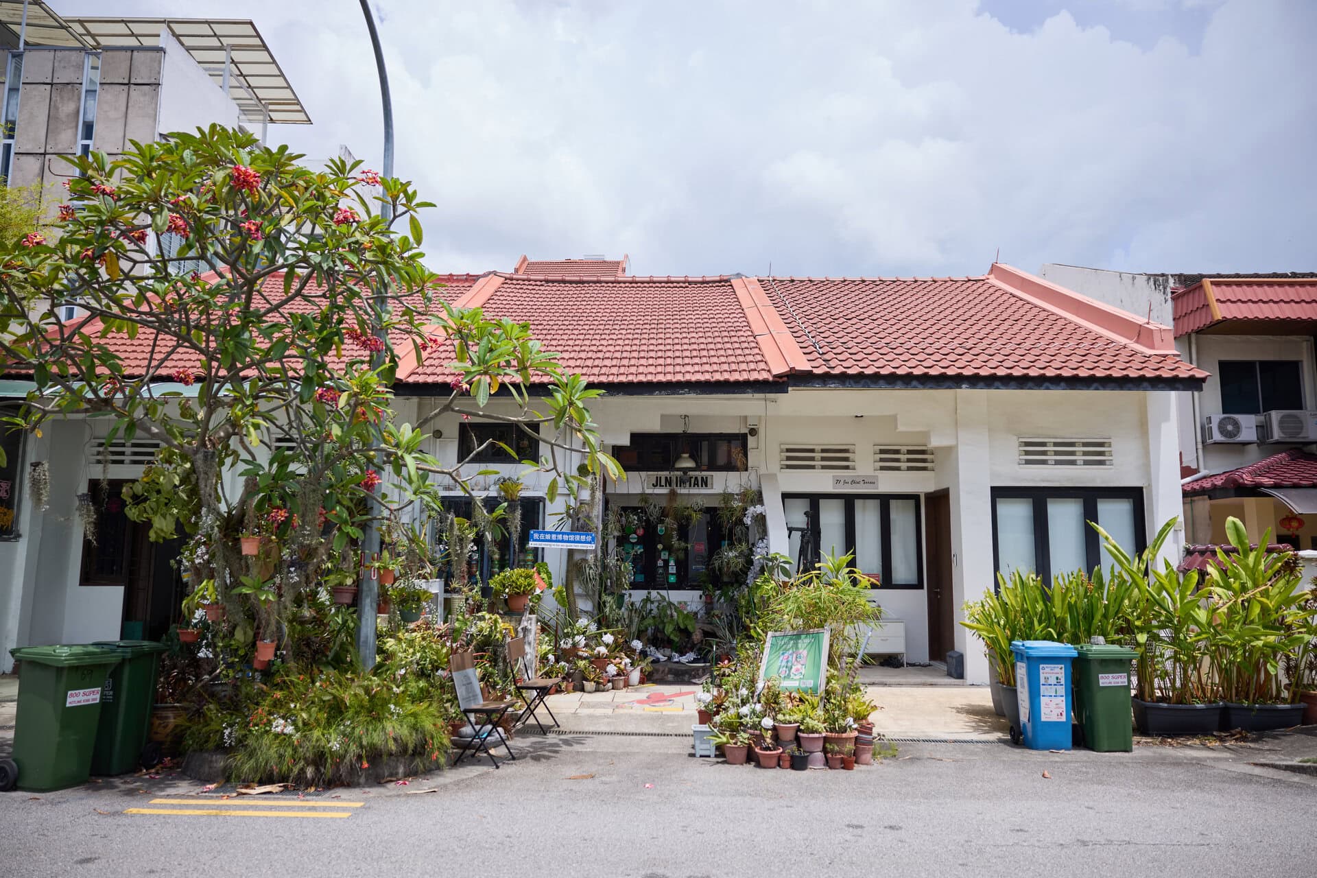 【THE INTAN】住宅街でひときわ目をひく、ザ・インタン。