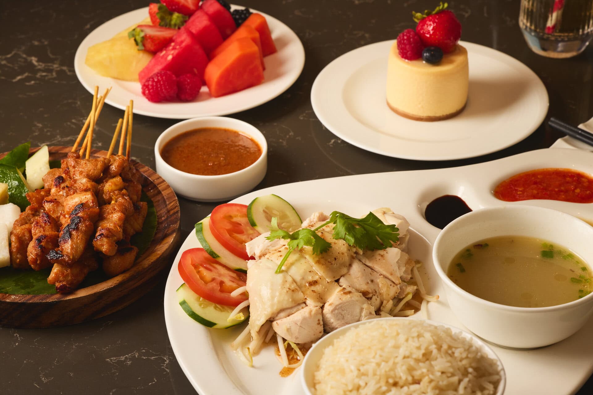 【コンラッド・シンガポール・オーチャード】おまけに部屋食もイケてる