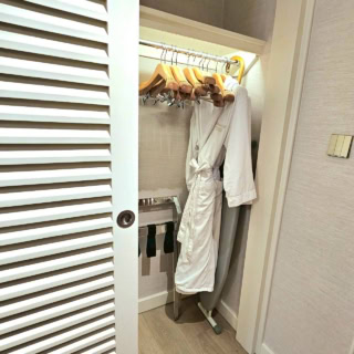 【コンラッド・シンガポール・オーチャード】そして、コンラッドで語らないわけにはいかないのがバスローブについてです。売ってたら買いたいんだけどなと思うほどいいんですよねえ。