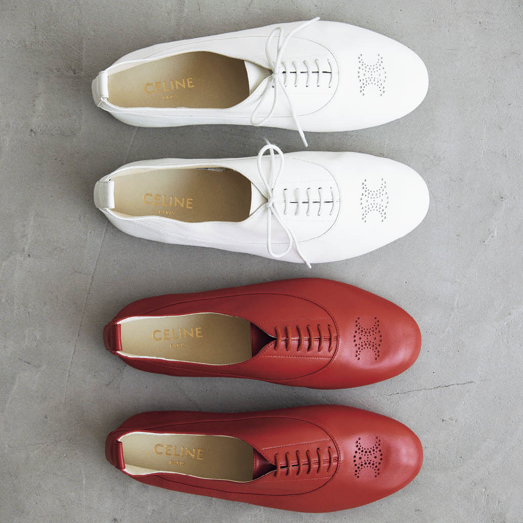 レースアップシューズ〈リーズ〉［ヒール0.5㎝］各¥132,000※全て予定価格（共にセリーヌ／セリーヌ ジャパン）